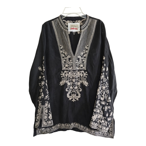 Johnny Was Biya Tempest Blouse XS Black With White Embroidery Slit Cuffs/Hems - Picture 2 of 8